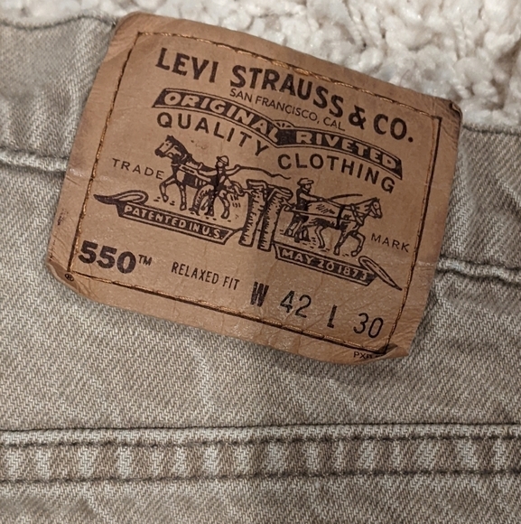 Vintage Levi's Orange Tab Mens 550 Size 40x30 Relaxed Fit Khaki Tan Jeans Great! - Picture 3 of 7
